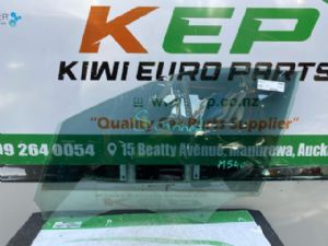 Land Rover Discovery Sport L550 2019-on LF Door Glass