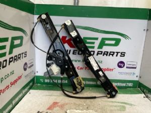 Land Rover Discovery Sport L550 2019-on LF Door Elec Regulator and Motor
