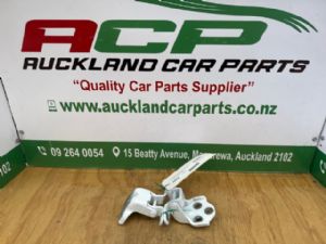 M.G MG3 Second Gen 2011-on LR Door Hinges (Set)