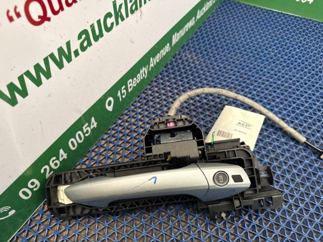 Mercedes-Benz C Class W204 2011-2014 RF Door Exterior Handle