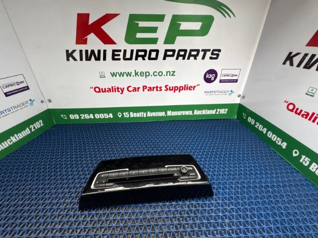 BMW 216D F46 Stereo Face Plate