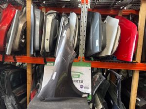 Skoda Superb 3T 2012-2015 RF Guard/Fender