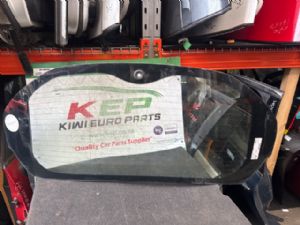 Nissan Qashqai J11 2014-2021 Tailgate Glass