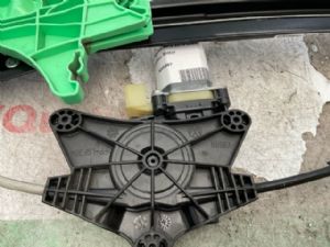 Volkswagen Tiguan MK2 2018-2020 RR Door Regulator Motor