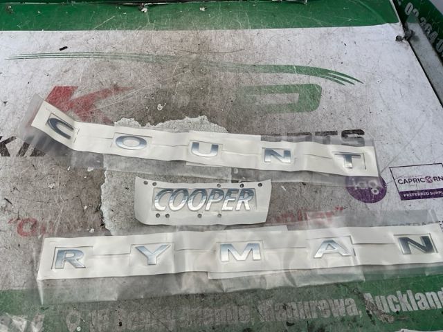 Mini Countryman R60 2010-2016 Bonnet Logo Badge