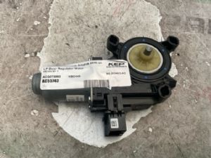 Volkswagen Amarok Amarok 2010-on LF Door Regulator Motor