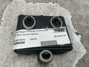 Volkswagen Touareg 7P 2016-2018 LF Door Control Module