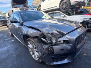 Jaguar XF Series X260