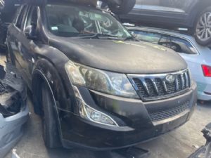 Mahindra XUV500 XUV500 2015-2018