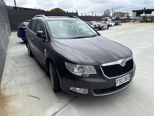 Skoda Superb 3T 2012-2015