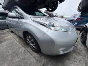Nissan Leaf ZE0 2011-2016